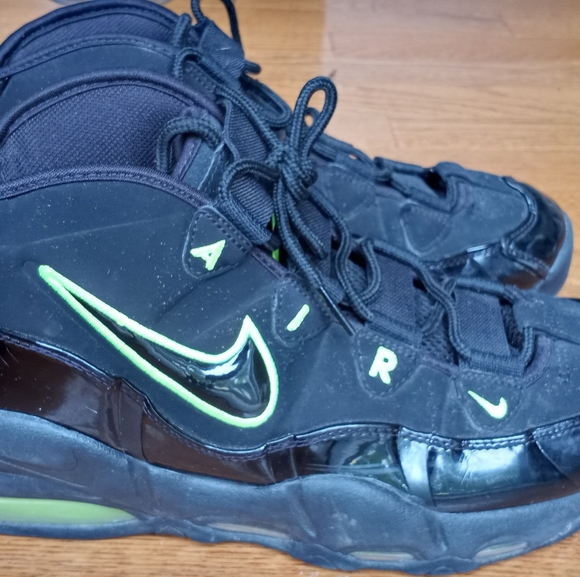 SOLD****Nike Air Up Tempo Neon Lime Green and Black Men's Size 9 - Picture 2 of 12